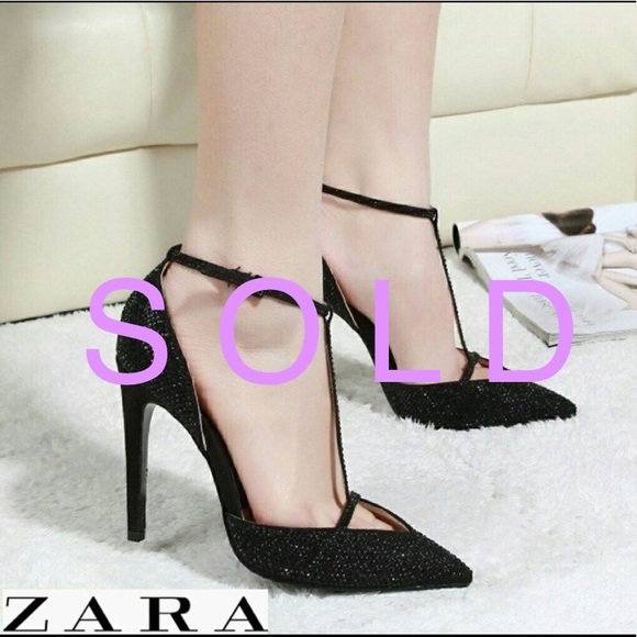 Zara Shoes - SOLD!! 🎀🎀2X HP🎀🎀ZARA BLACK DIAMANTE T-BAR